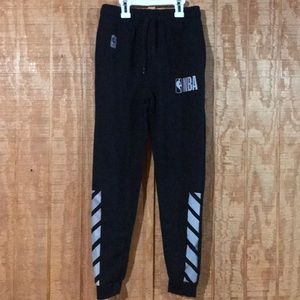 Boys NBA Sweatpants / Joggers - Med. 10-12